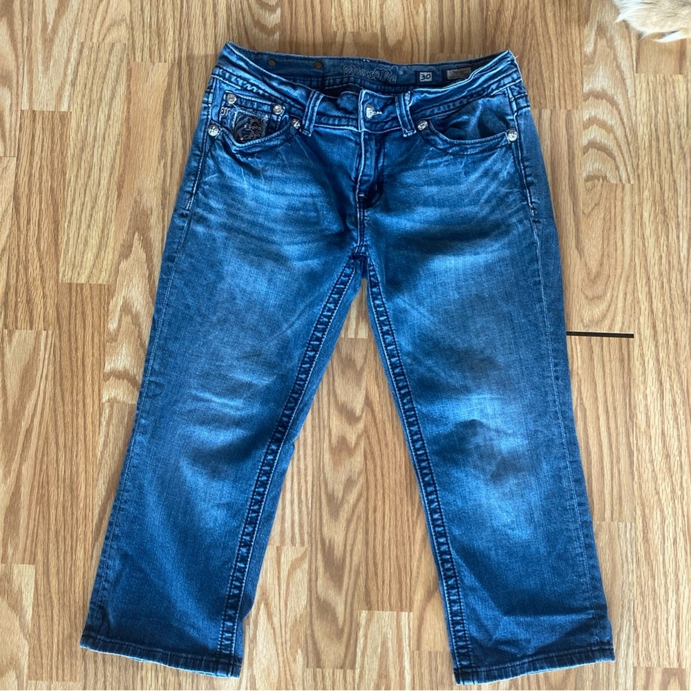 Miss Me Women's Cuffed Capri Embellished Jeans Regular Size 30 Stretch JP6196P